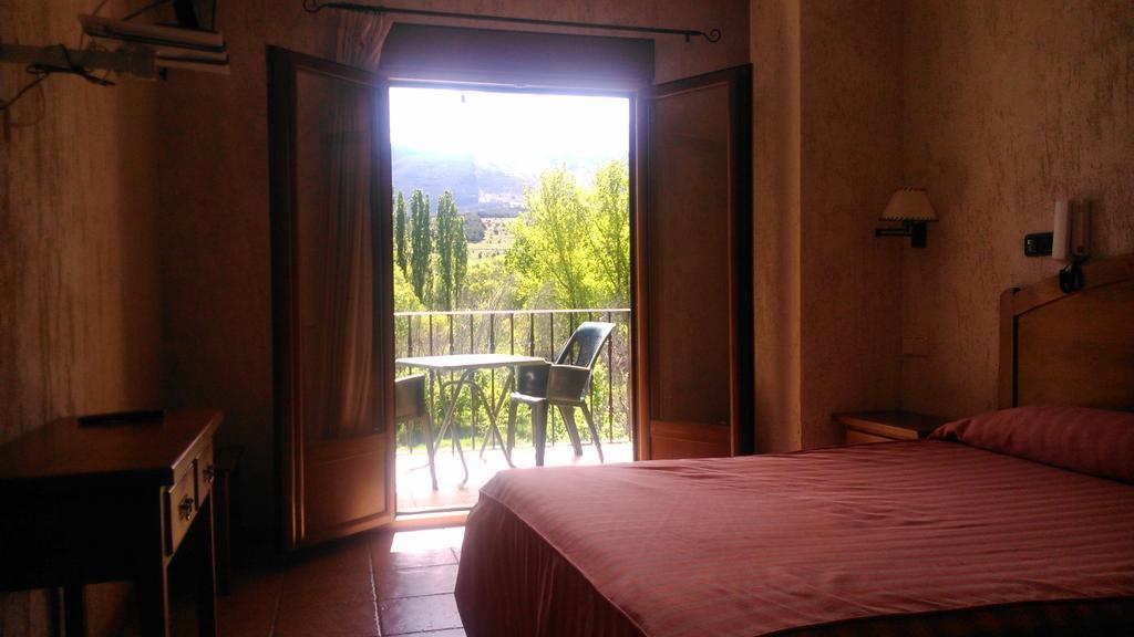 La Mesta Hotel Pradena Room photo